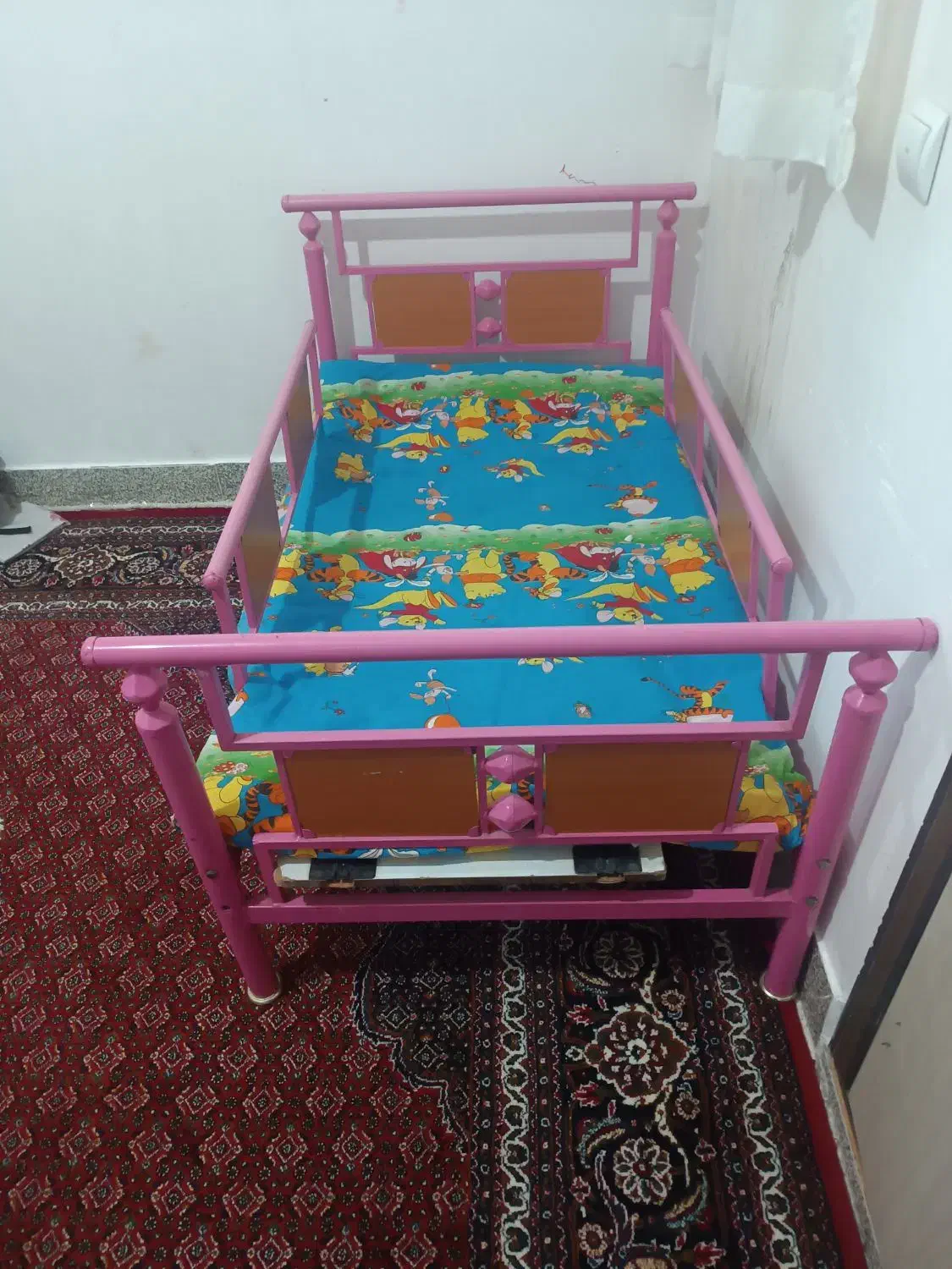 تخت خواب کودک|تخت و صندلی بچه|دورود, |دیوار