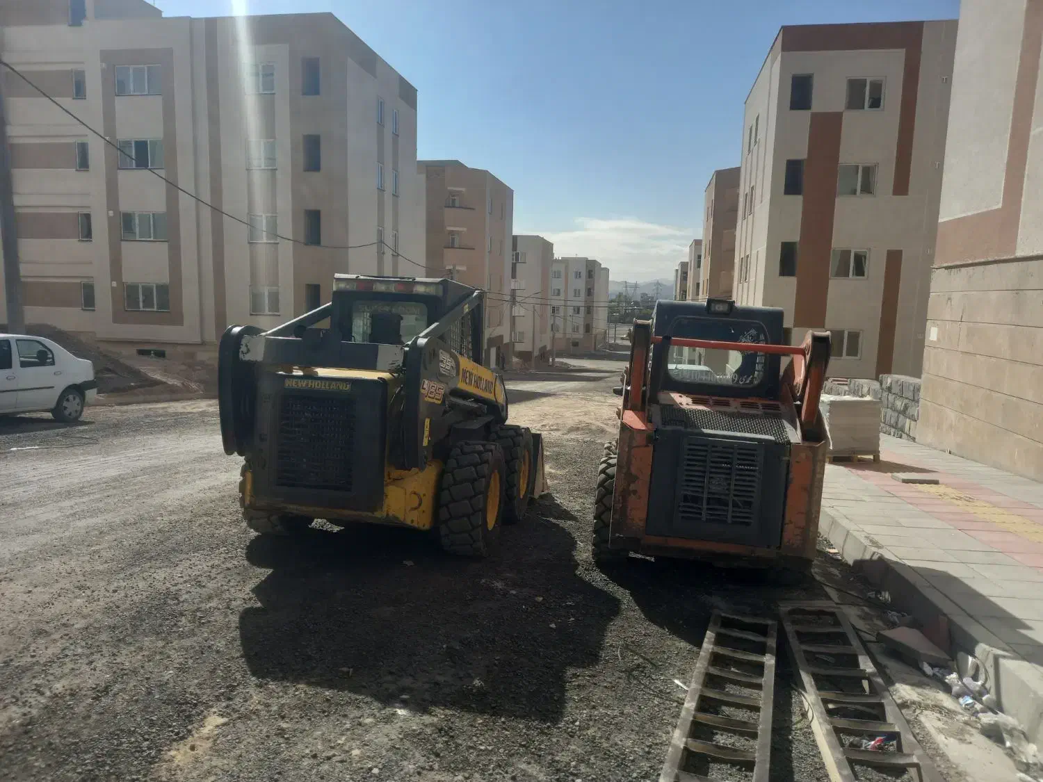 بابکت نیوهلند ۱۸۵مدل۲۰۰۹|خودرو سنگین|اسلام‌شهر, شهرک سعیدیه|دیوار