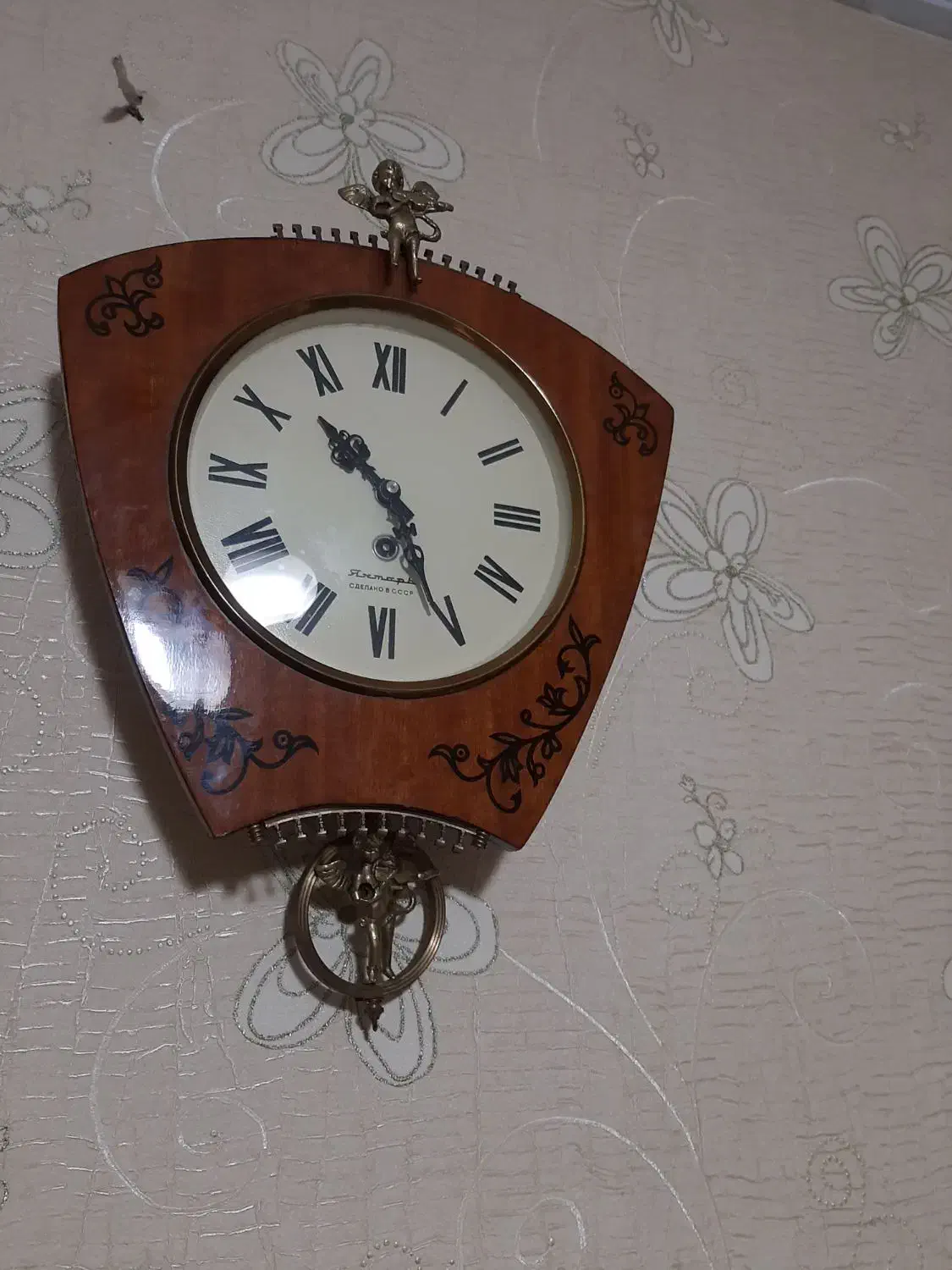 ساعت قدیمی دیواری کوکی روسی عتیقه|کلکسیون اشیاء عتیقه|فردیس, شهرک ناز|دیوار