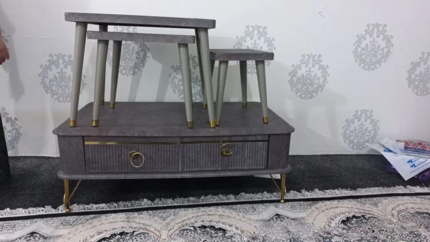 گل میز درحد نو|بوفه، ویترین، کنسول|امیدیه, |دیوار