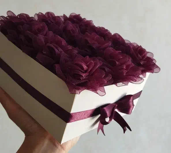 باکس گل روزمادرو زن|گل مصنوعی|اردبیل, |دیوار