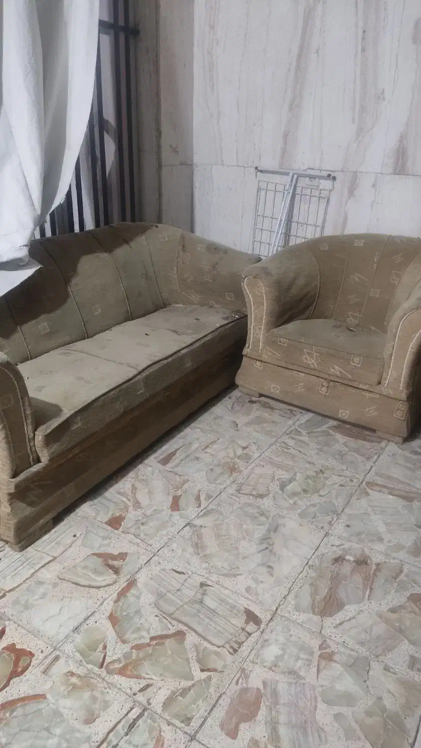 مبل مجانی|مبلمان خانگی و میز عسلی|شیراز, درکی|دیوار