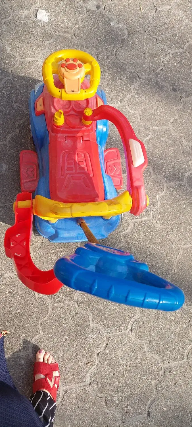 ماشین ۴چرخ کارکرده|اسباب‌‌بازی|بندر انزلی, کوی واحدی|دیوار