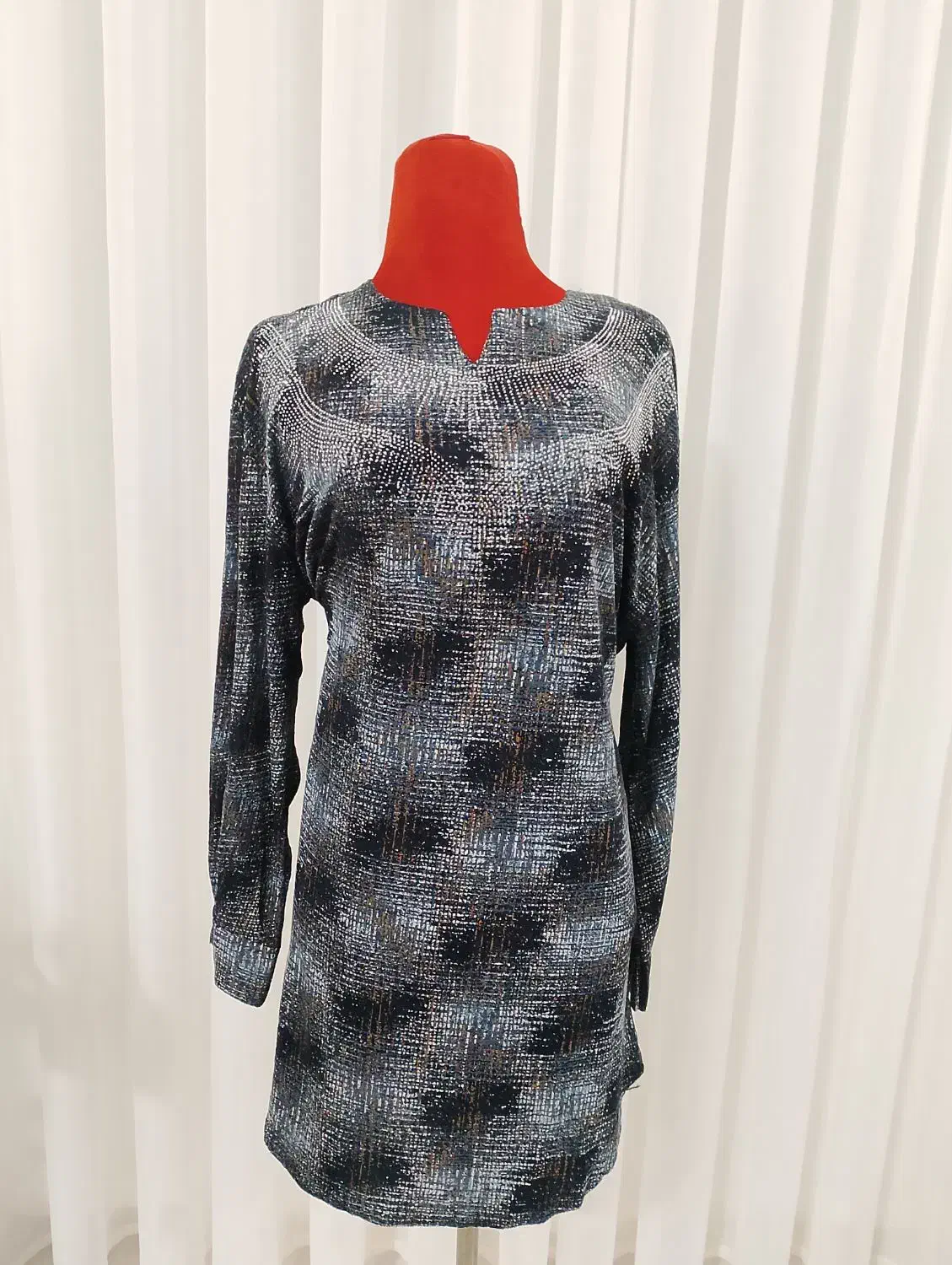 تونیک مخمل|لباس|گلبهار, شهر جدید گلبهار|دیوار