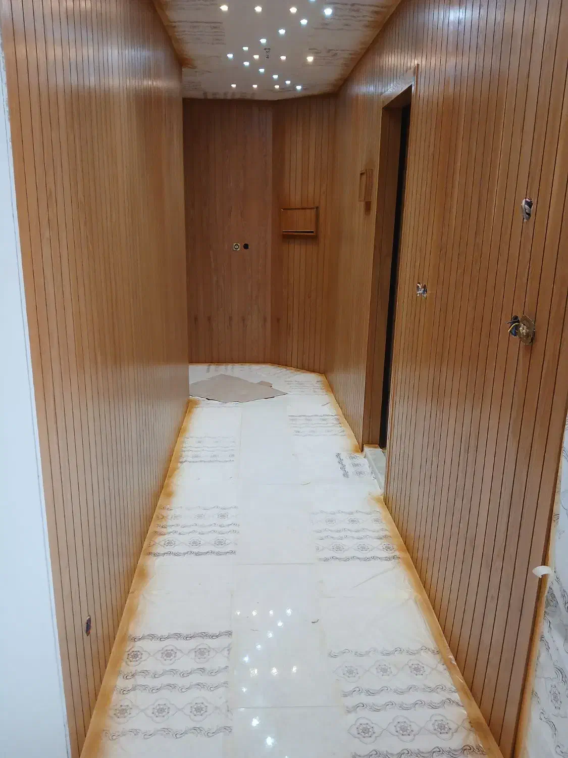 رنگ کاری تخصصی چوب|خدمات پیشه و مهارت|اصفهان, شیخ اشراق|دیوار