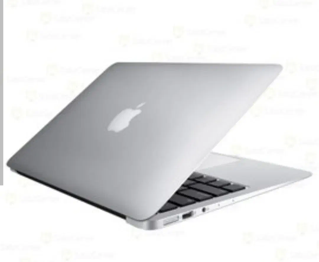 فروش  لب تاب مک بوک ۱۱ اینچ رم ۸  حافظه ۵۰۰گیگ|رایانه همراه|یزد, |دیوار