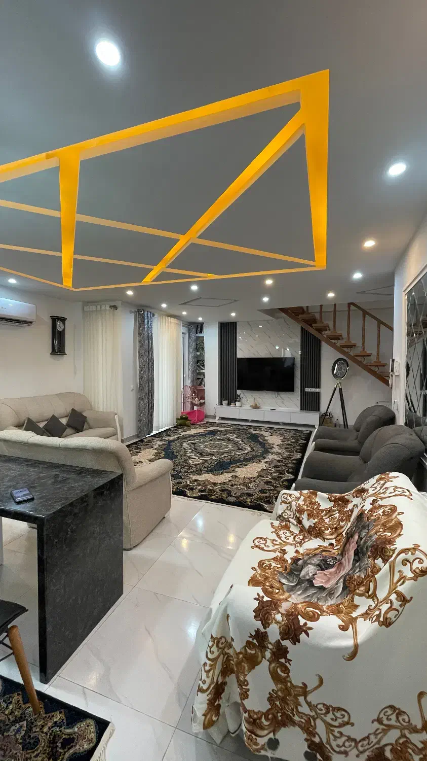 تنها ویلایی شهری شیک و لاکچری در لیلاکوه|فروش خانه و ویلا|لنگرود, |دیوار