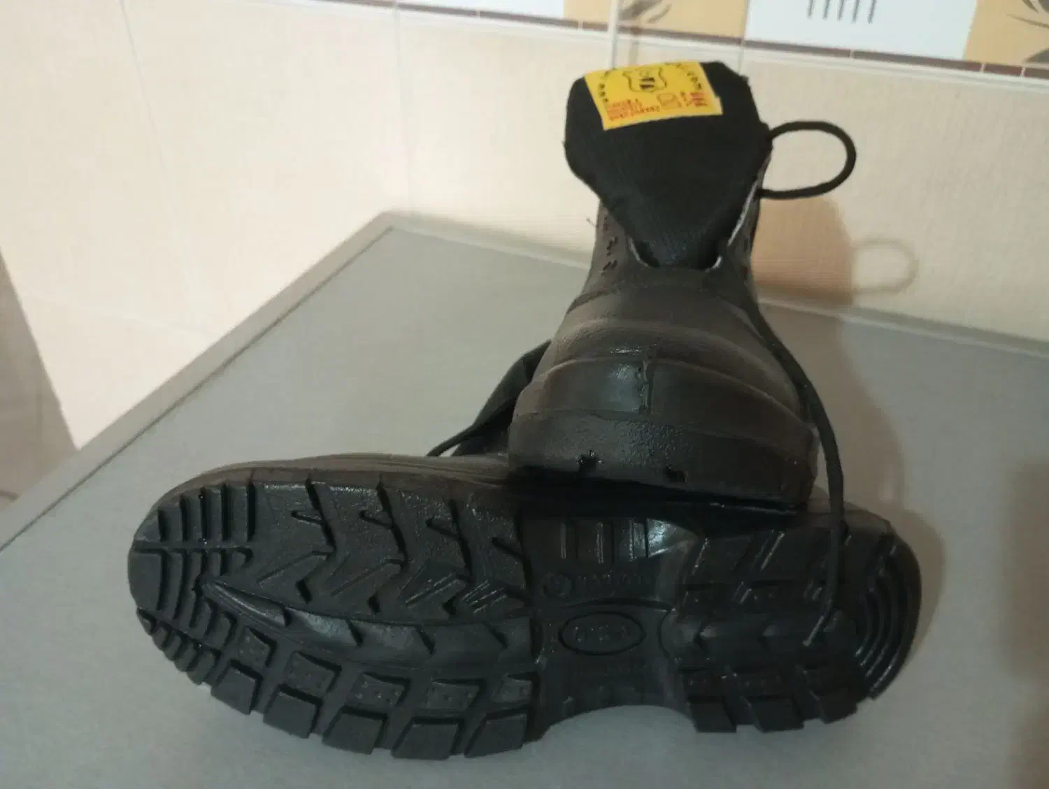 کفش ایمنی|کیف، کفش، کمربند|تبریز, |دیوار