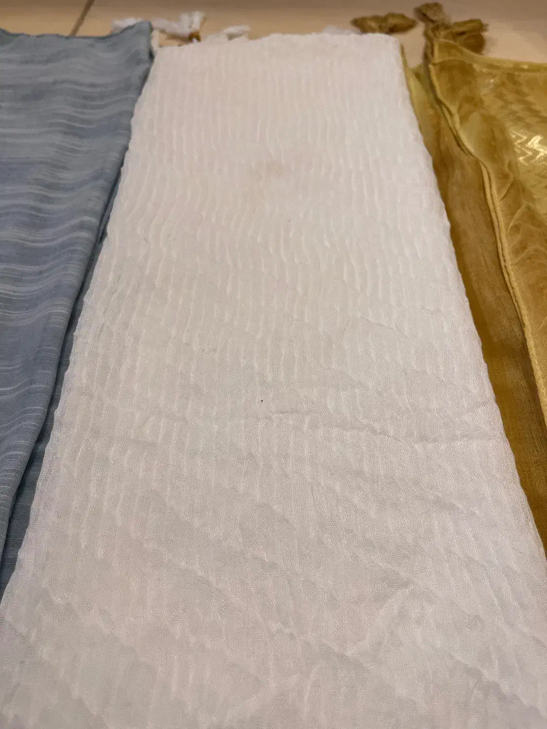 شال نخی|لباس|کیش, |دیوار