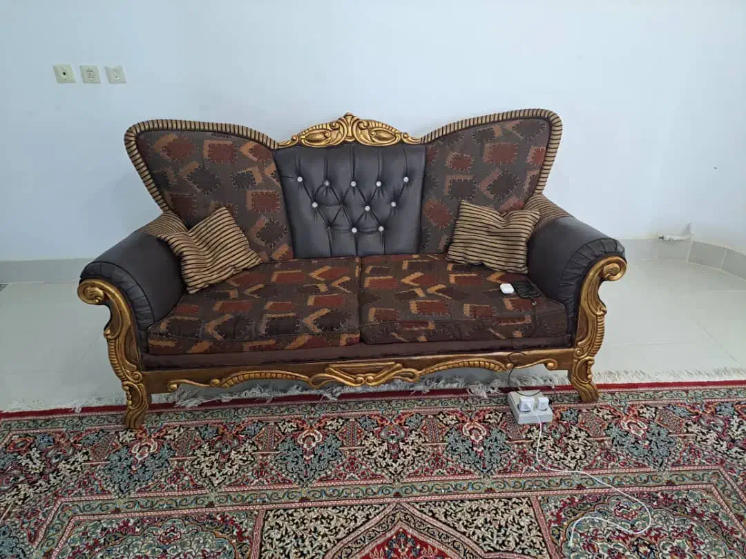 مبل ۷ نفره تمام چوب|مبلمان خانگی و میز عسلی|قائم‌شهر, |دیوار