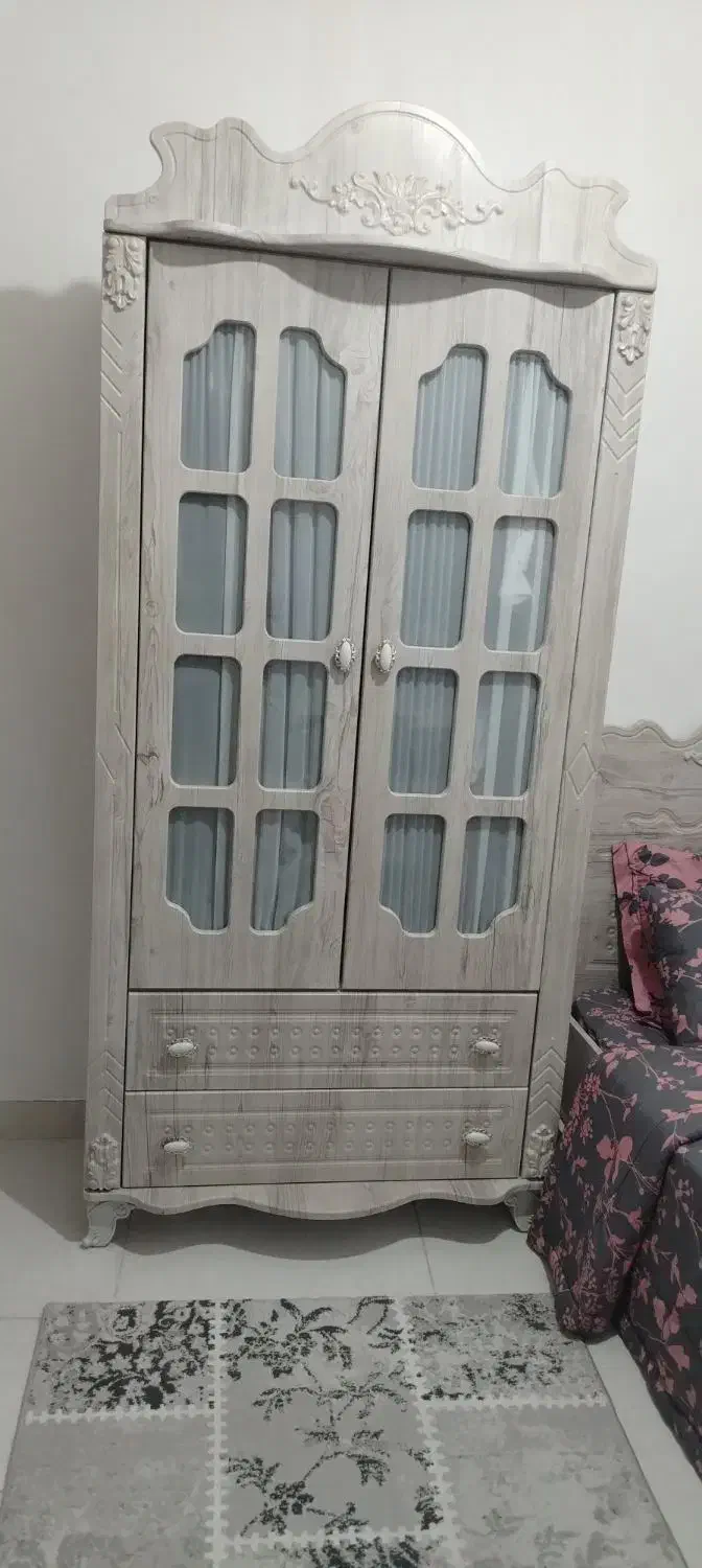 تخت و کمد و فرش|تخت و سرویس خواب|ایوانکی, |دیوار