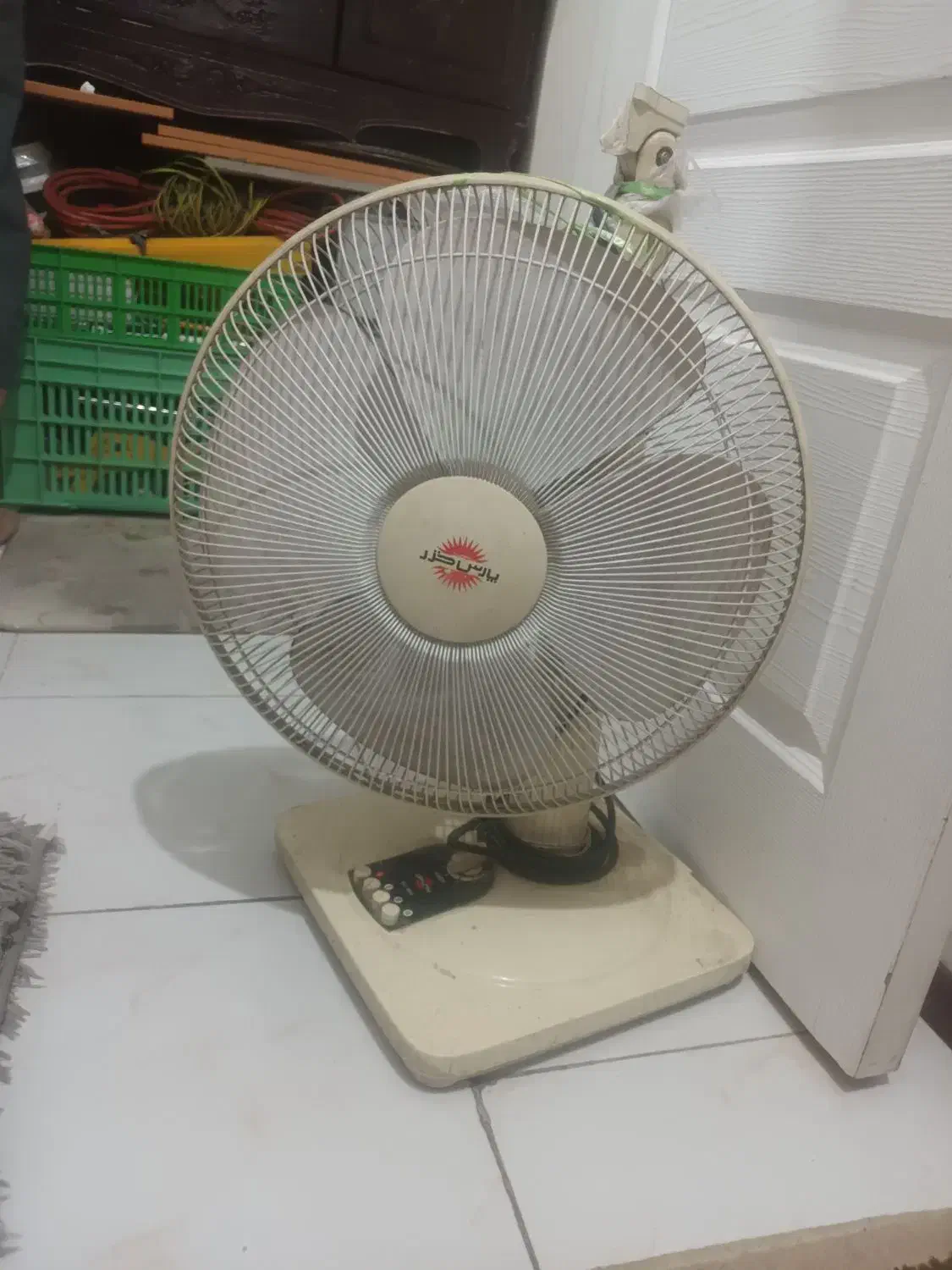 پنکه پارس خزر|پنکه و تصفیه‌کنندهٔ هوا|پردیس, فاز ۱۱|دیوار