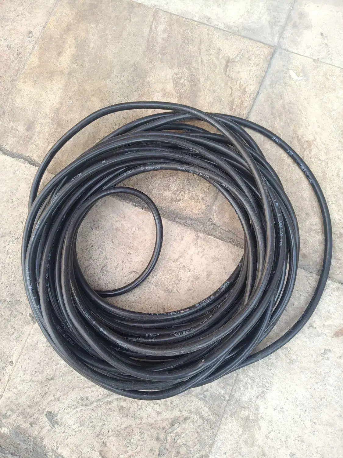 ۲۲ متر کابل ۳ در ۴ مسی افشان|مصالح و تجهیزات ساختمان|ساری, |دیوار