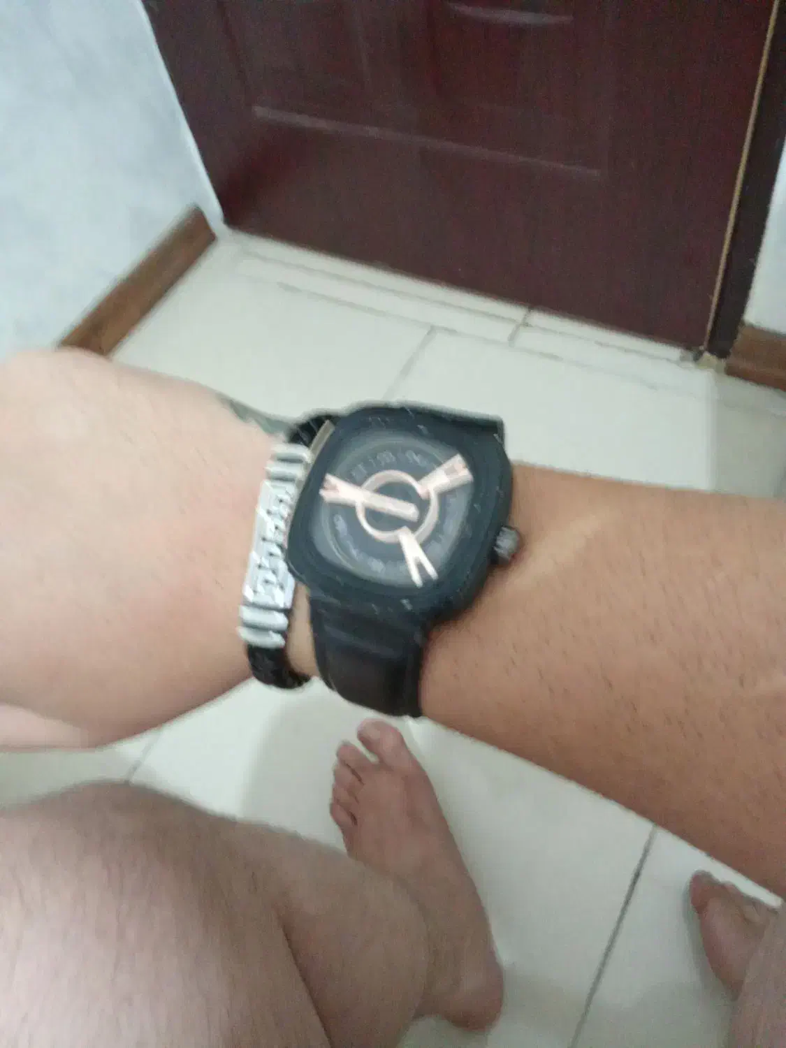 ساعت کاملا سالم مربعی|ساعت|گلپایگان, |دیوار