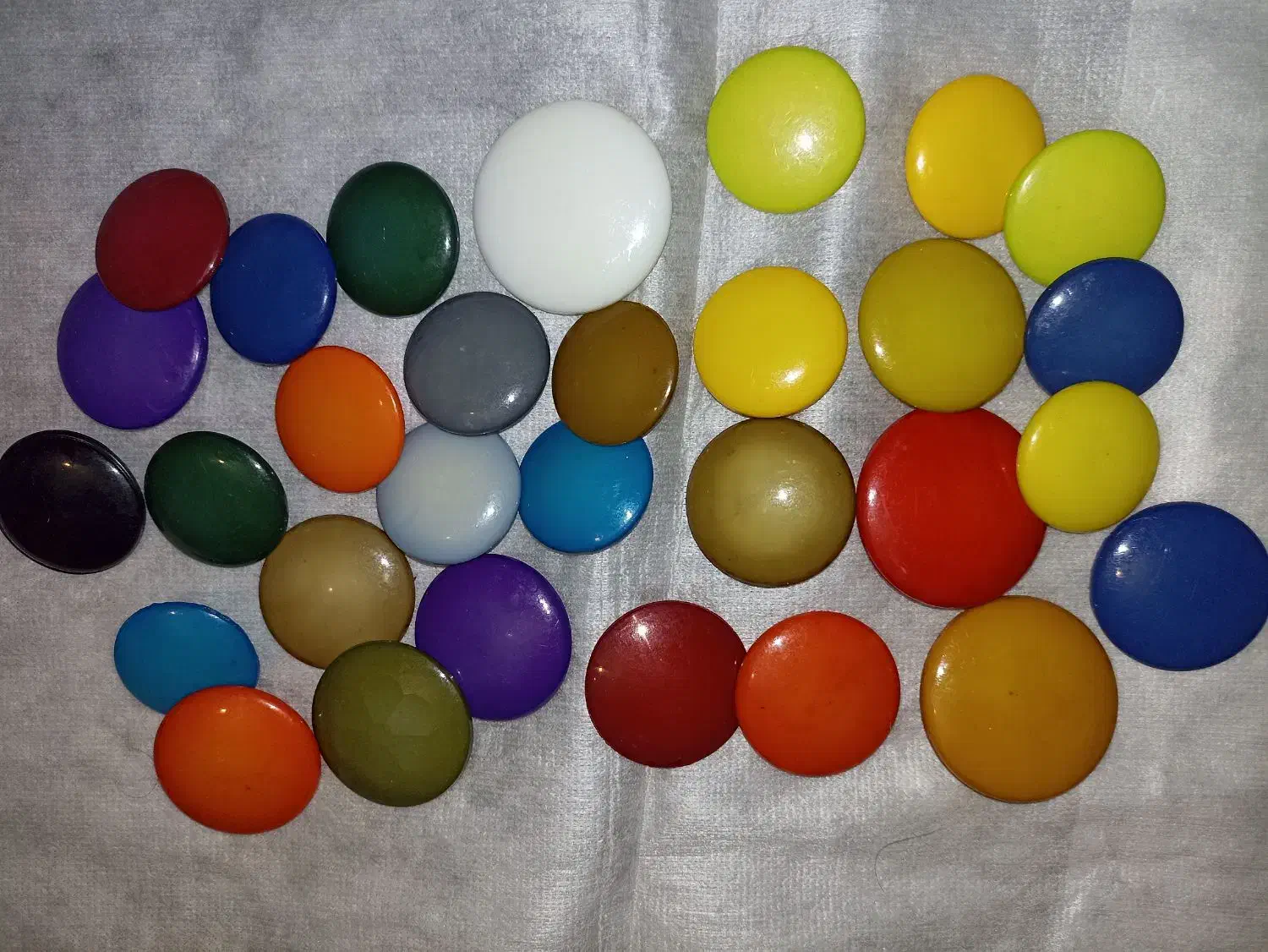 دکمه رنگی|لوازم خیاطی و بافتنی|تهران, گیشا|دیوار