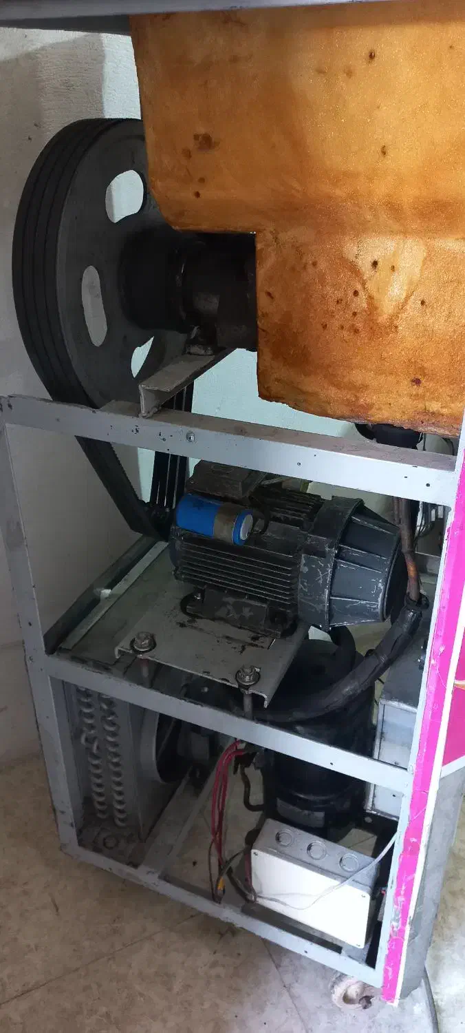 دستگاه بستنی ساز قیفی تک فاز|کافی‌شاپ و رستوران|پاکدشت, خاتون آباد|دیوار