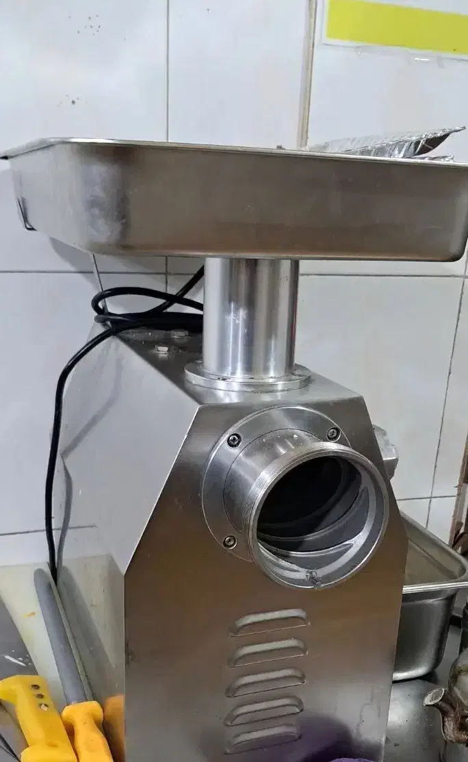 چرخ گوشت 32 گیربکسی|کافیشاپ و رستوران|شاهینشهر, طالقانی|دیوار