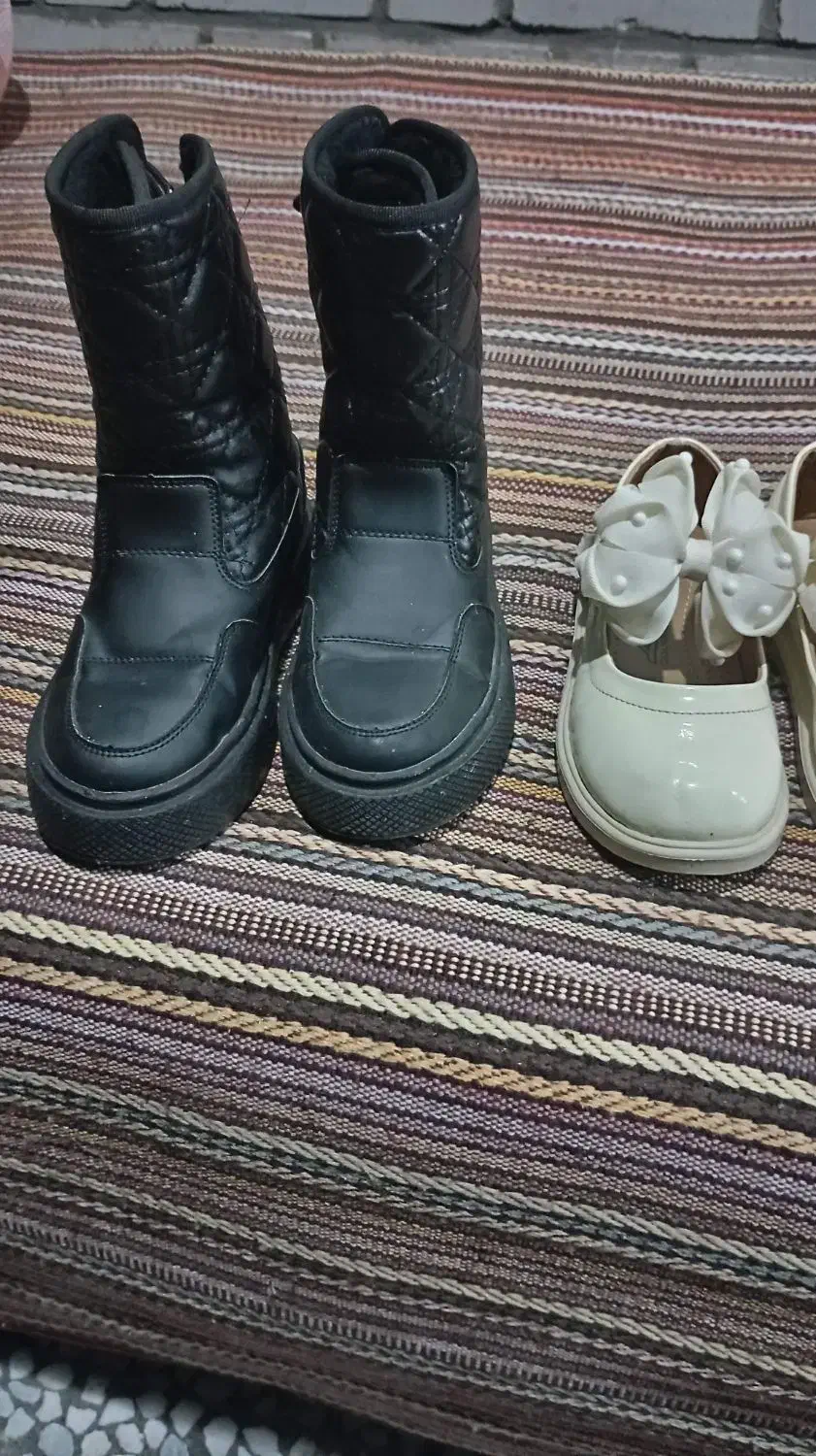 پوتین درحد نو|کفش و لباس بچه|سنگر, |دیوار