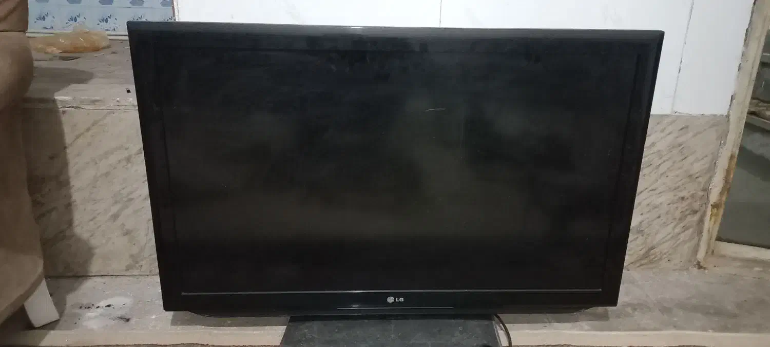 تلویزیون الجی بزرگ|تلویزیون و پروژکتور|ساوه, |دیوار