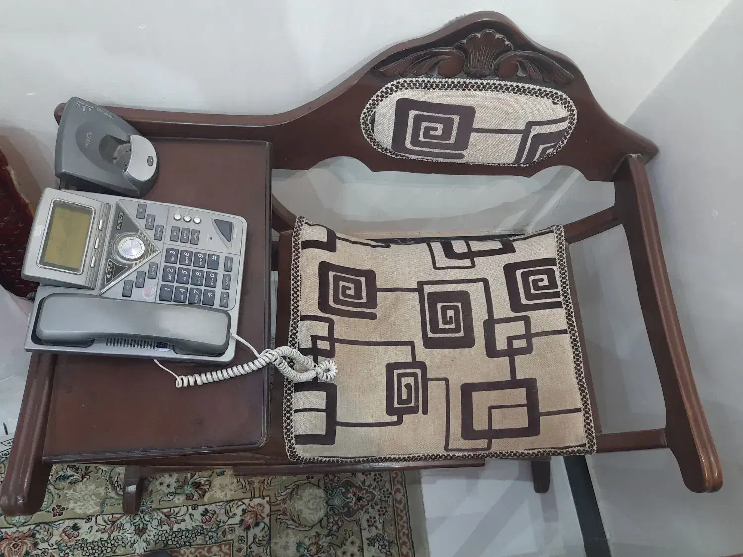 میزتلفن|میز تلفن|نیشابور, فضل|دیوار