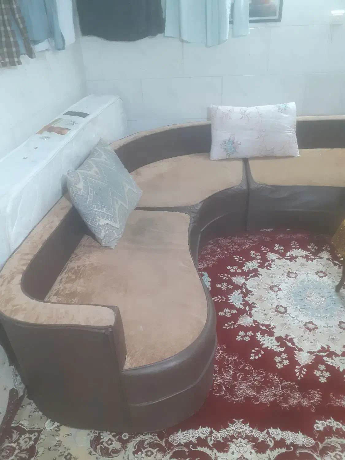 مبل به قیمت مفت|مبلمان خانگی و میز عسلی|قم, نیروگاه|دیوار