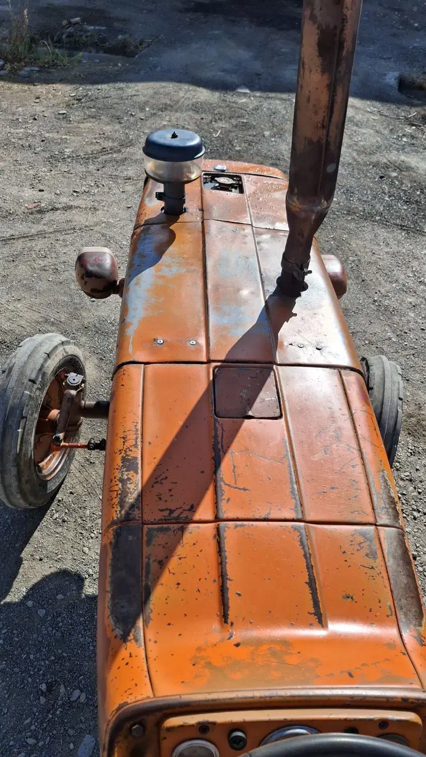 تراکتور رومانی درجه یک  با گاو اهن|خودرو سنگین|زالیان, |دیوار