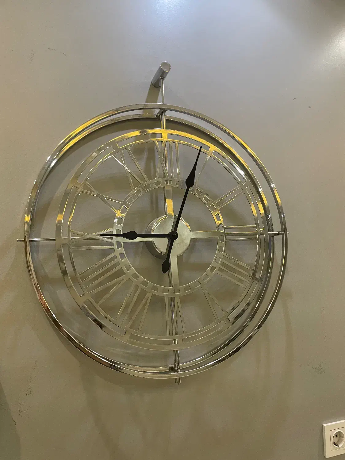 ساعت دیواری استیل درحد نو|ساعت دیواری و تزئینی|کرج, شهرک فهمیده|دیوار