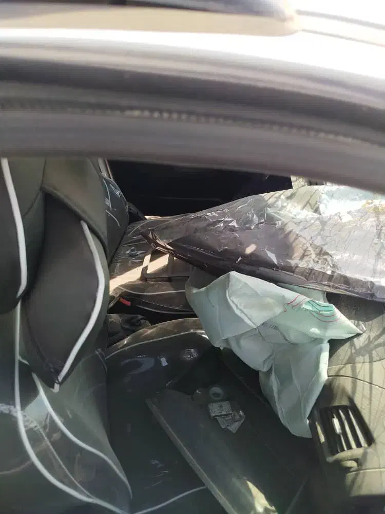 کوییک تصادفی|خودرو سواری و وانت|مهران (ایلام), |دیوار