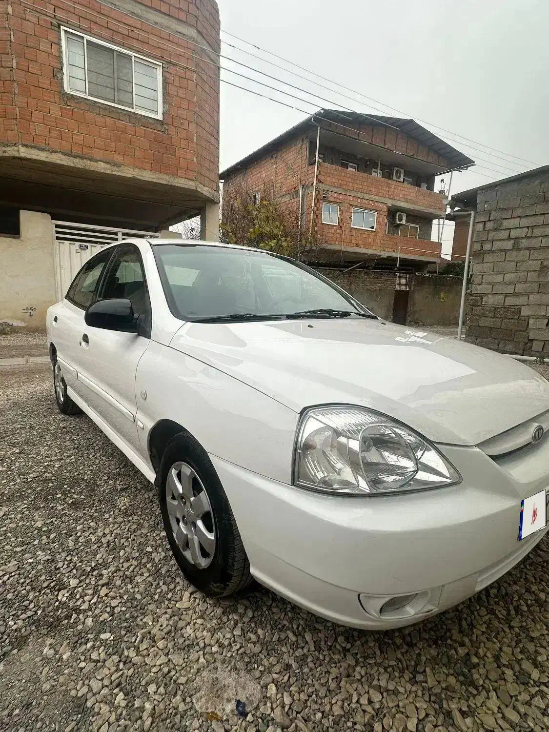 ریو ۱۳۸۸ یک لکه رنگ|خودرو سواری و وانت|قائم‌شهر, |دیوار