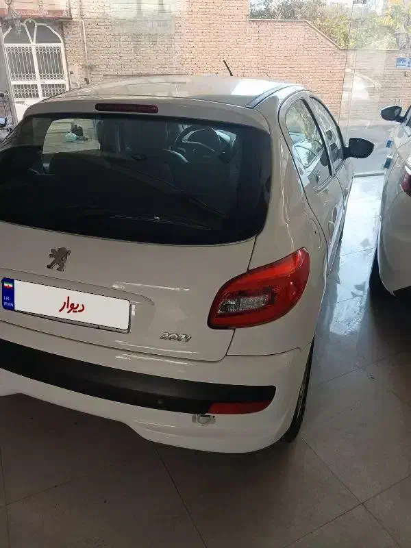 ۲۰۷ سقف فلز فول فرمان برقی مدل ۱۴۰۲|خودرو سواری و وانت|قزوین, |دیوار