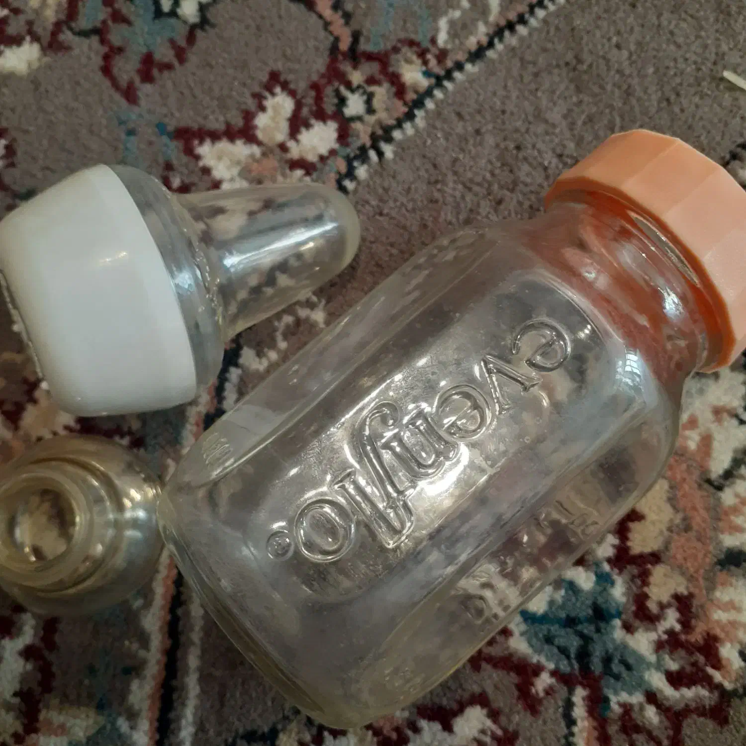 شیشه شیر|اسباب و اثاث بچه|بروجرد, |دیوار