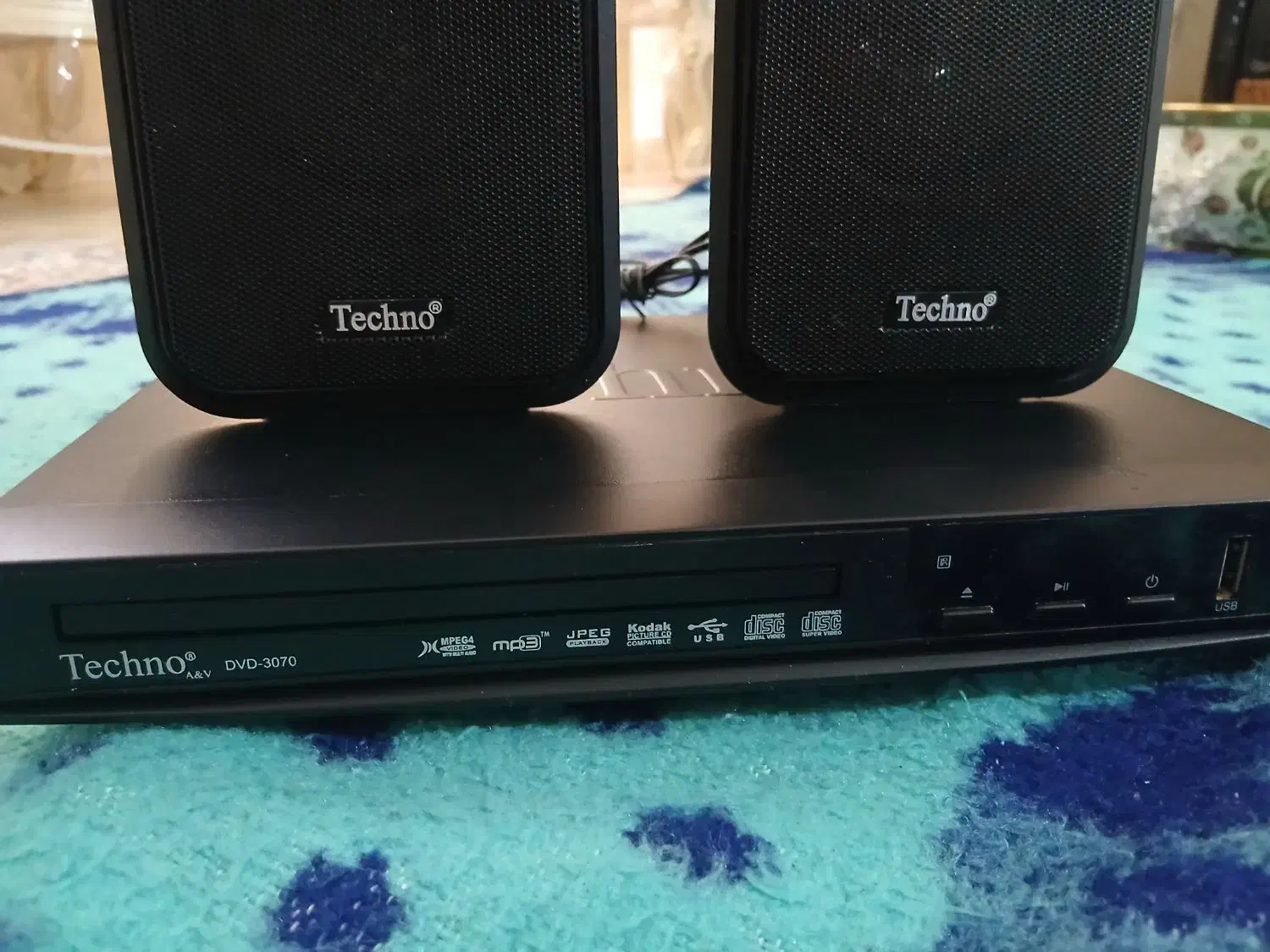 کیبورد و دستگاه سی دی|پخشکننده DVD و ویدیو|اقبالیه, |دیوار