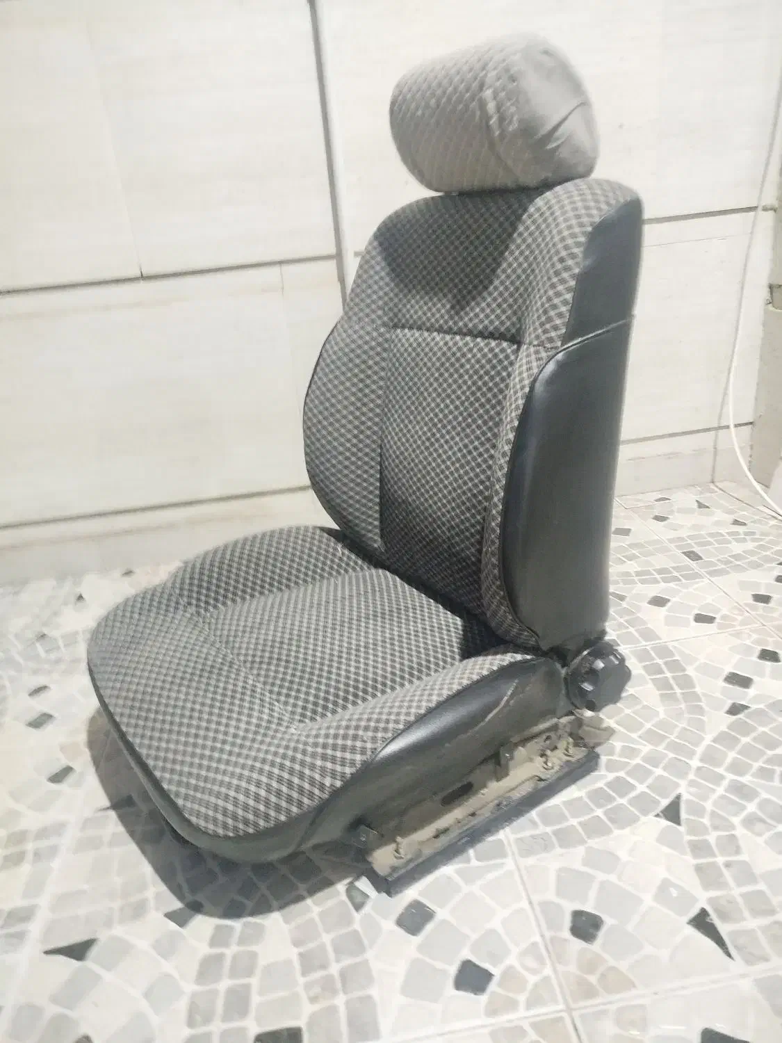 صندلی|صندلی و نیمکت|کوهدشت, |دیوار