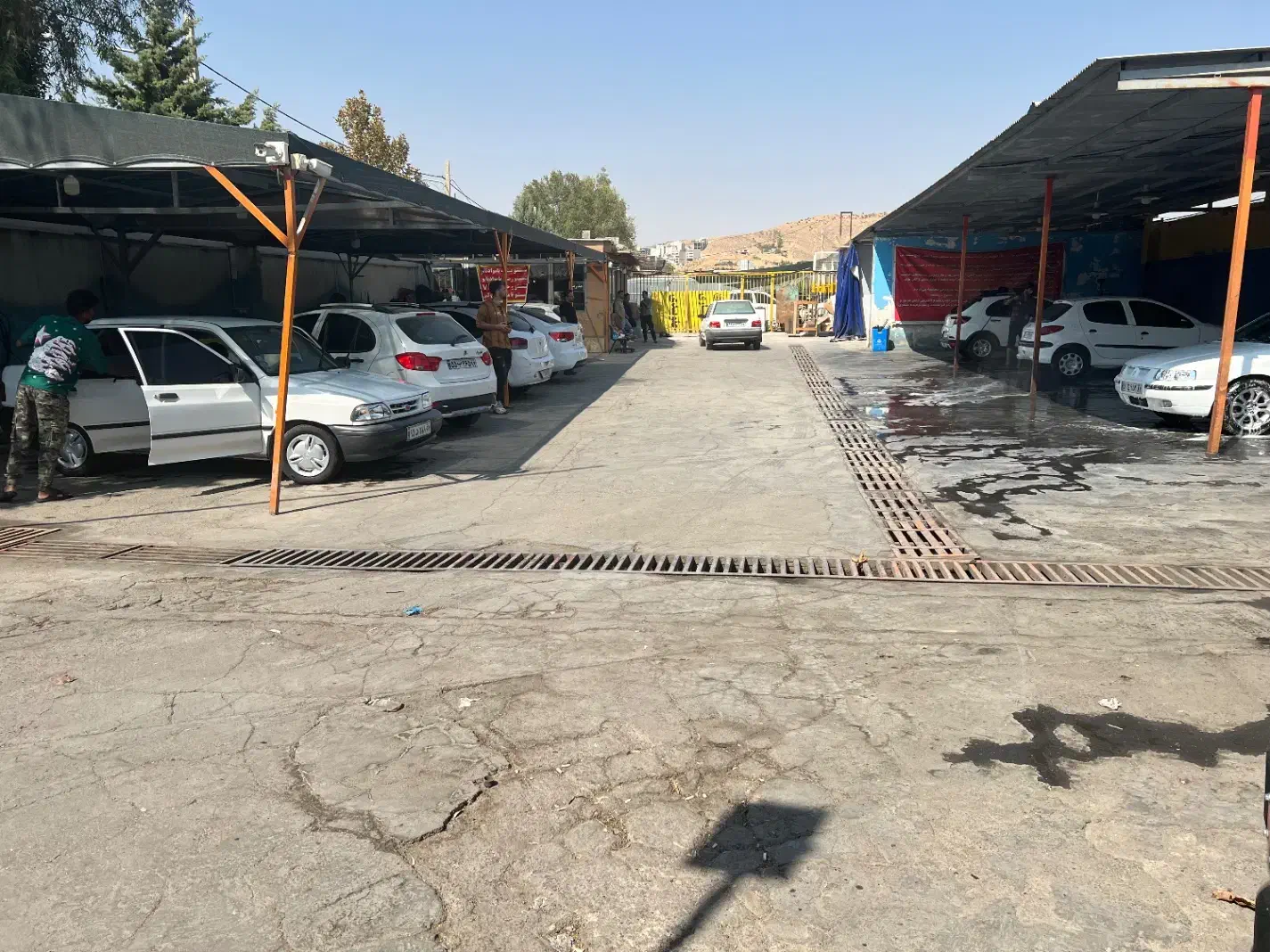 نیازمند کارگر برای کارواش|استخدام سرایداری و نظافت|شیراز, شهرک پردیس|دیوار