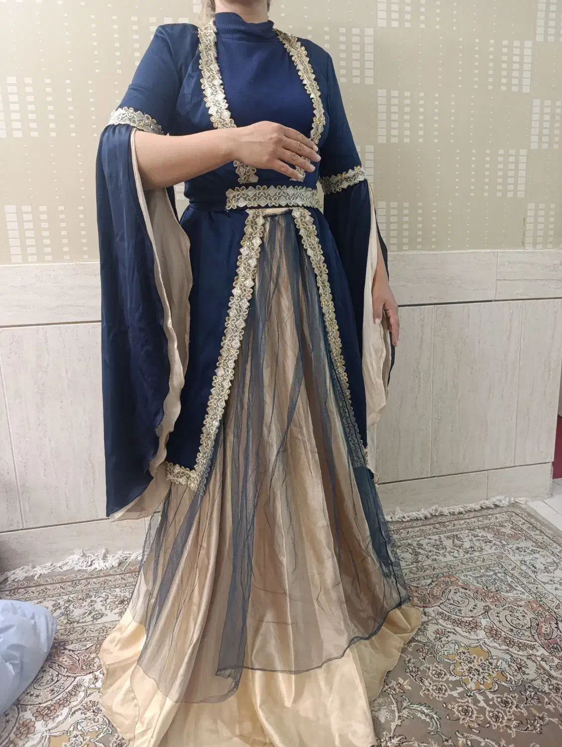 فروش لباس سنتی یلدا قاجاری|لباس|اصفهان, عطار نیشابوری|دیوار