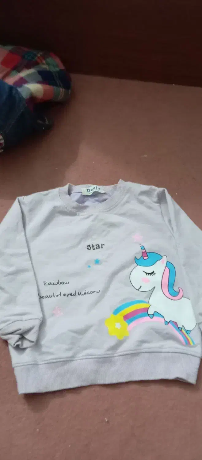 کاپشن و چندین تکه لباس خانگی مناسب ۲تا۳سال|لباس|رشت, گلسار|دیوار