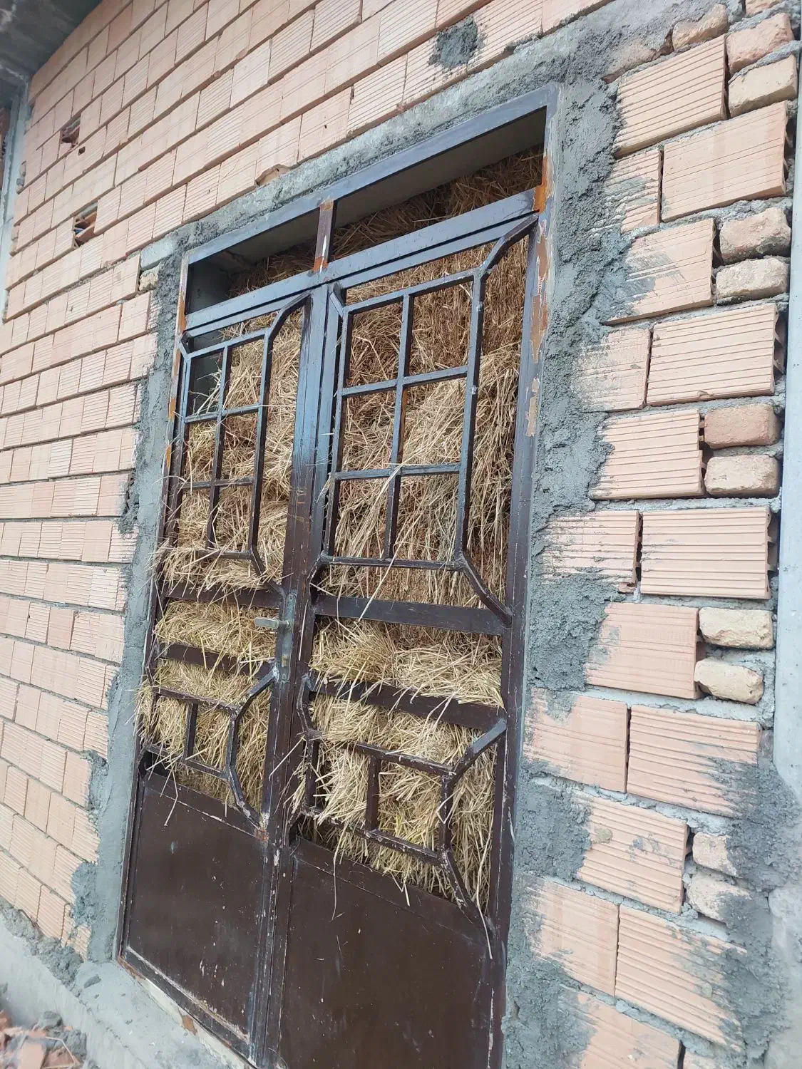 کاه پرس شالی ۱۷ ۱۶ کیلو بسته ای ۱۰۰ تومان|عمدهفروشی|سیمین شهر, |دیوار