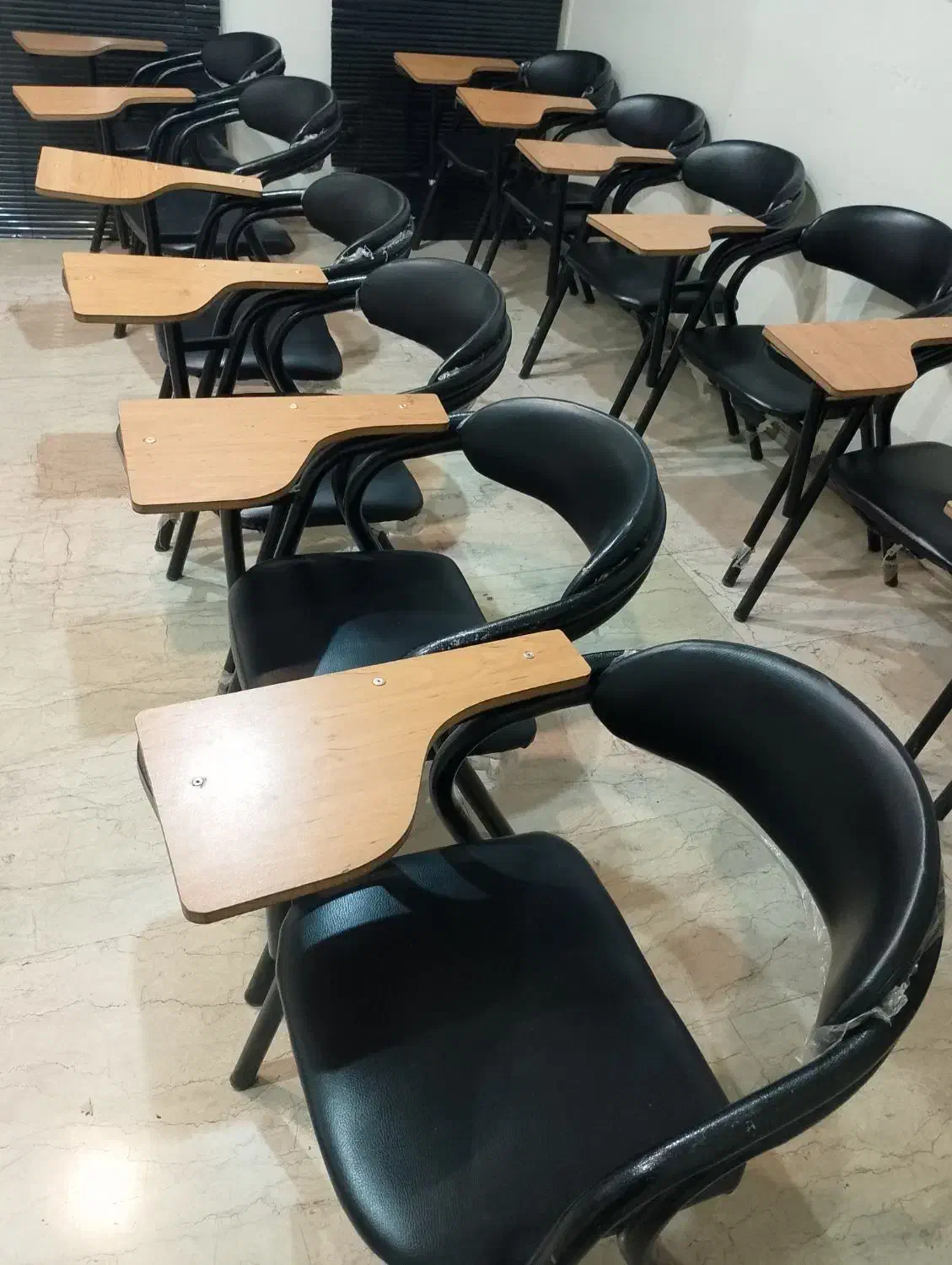 صندلی دسته دار دانشجویی|مبلمان اداری|کرج, اصفهانیها|دیوار