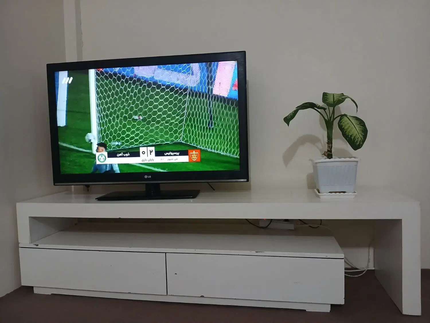 میز تلویزیون|میز تلویزیون|کبودرآهنگ, |دیوار