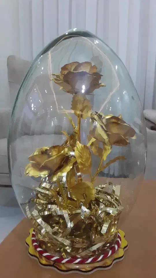 باکس 3شاخه گل رز فلزی طلایی مناسب روز پدر|گل مصنوعی|همدان, |دیوار