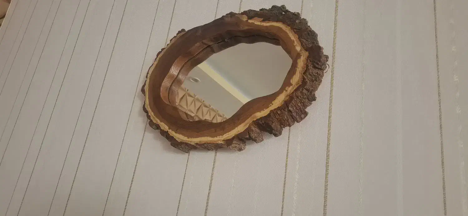 آیینه چوبی|آینه|بیرجند, |دیوار