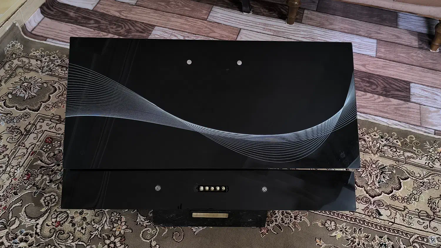 هود|هود|مشهد, کارده|دیوار