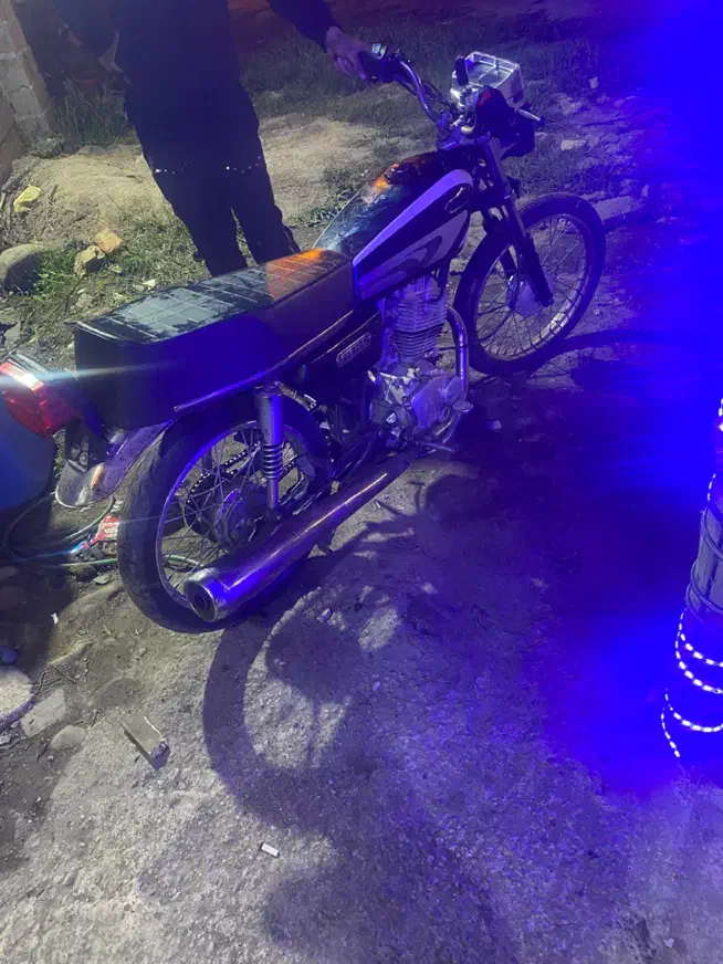 مزایده ۲۰۰|موتورسیکلت|رشت, پیله داربن|دیوار