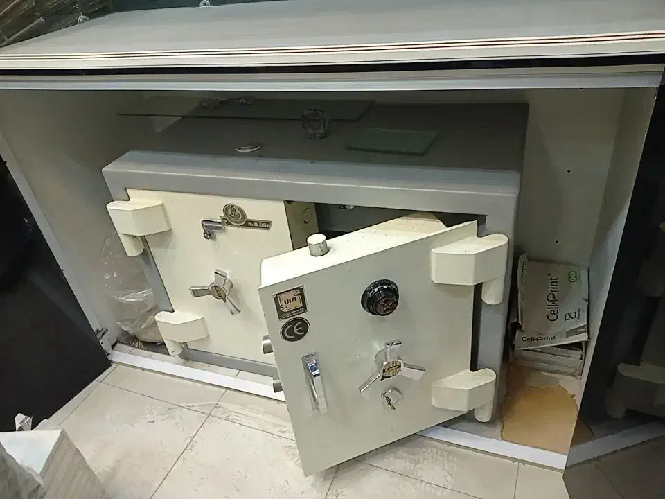 فروشگاه گاوصندوق فروشی 1000|ابزارآلات|هشترود, |دیوار