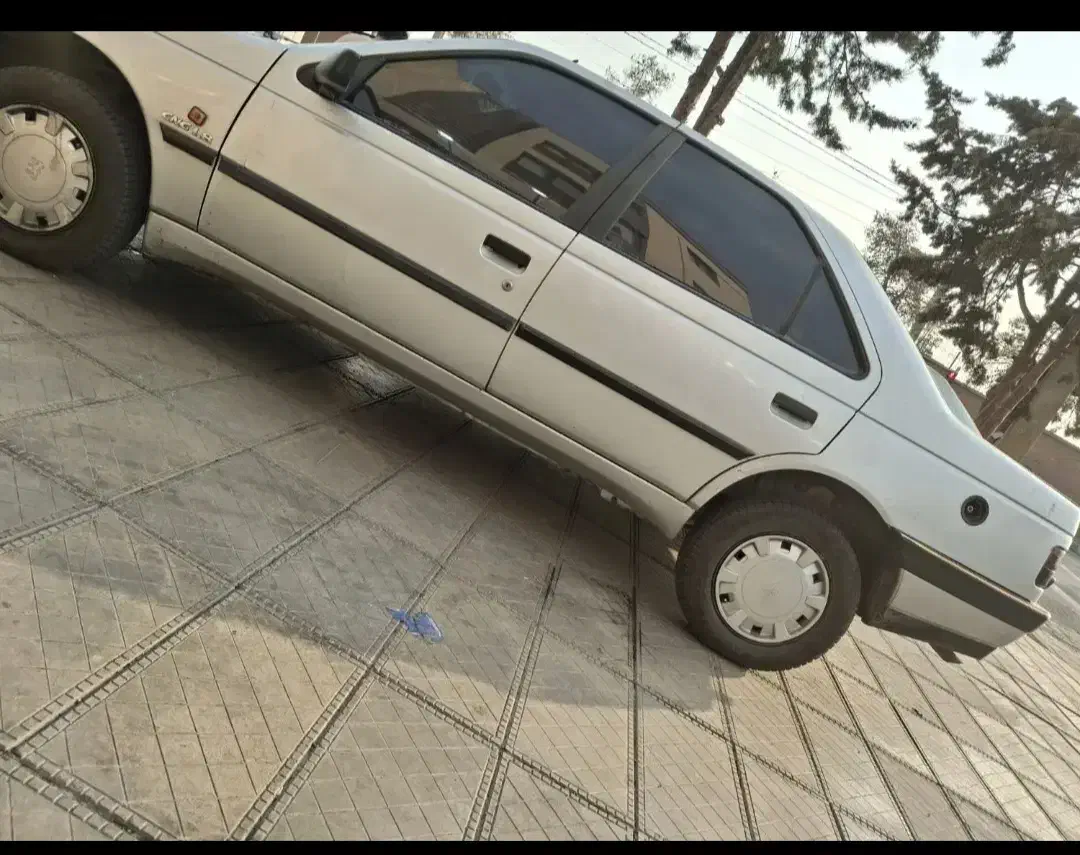 پژو ۴۰۵ مدل ۹۳|خودرو سواری و وانت|قروه, |دیوار