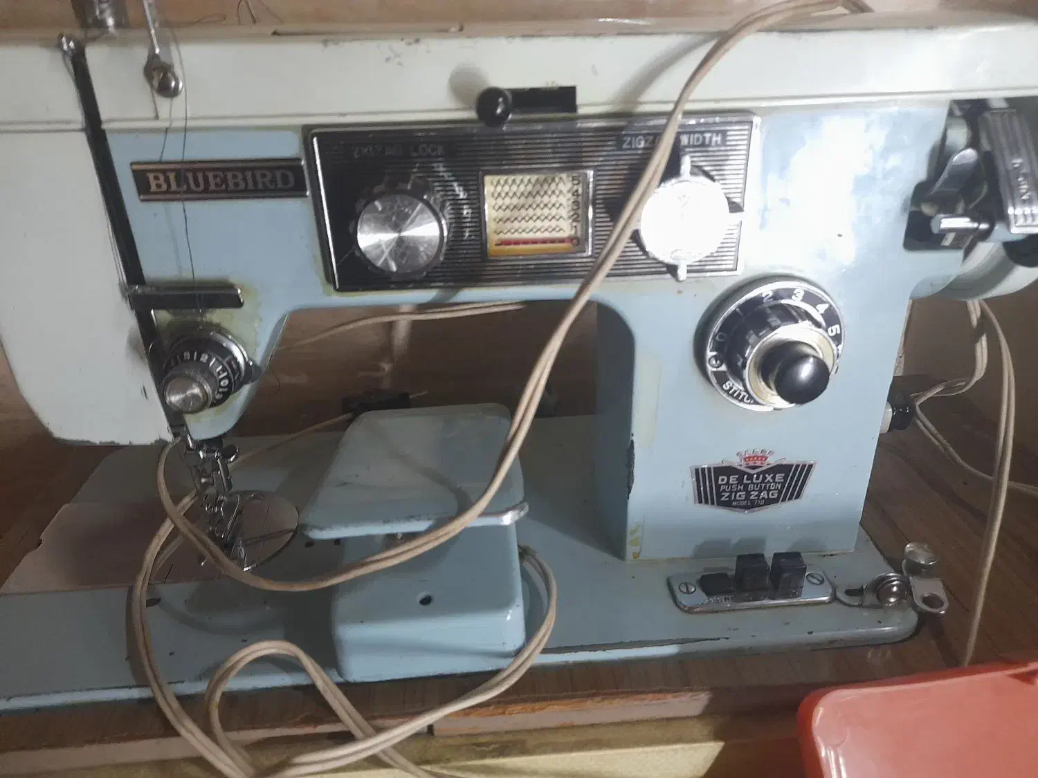 چرخ خیاطی درجه یک|چرخ خیاطی و ریسندگی|اصفهان, فردوان|دیوار