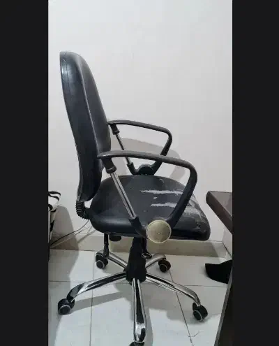 صندلی سالم|صندلی و نیمکت|همدان, |دیوار