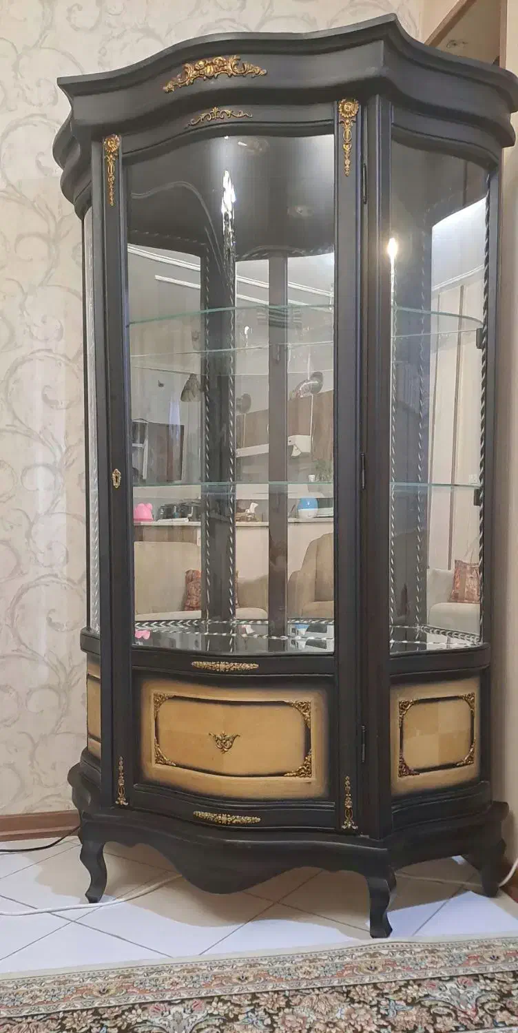 بوفه چوبی|بوفه، ویترین، کنسول|شیراز, سینما سعدی|دیوار