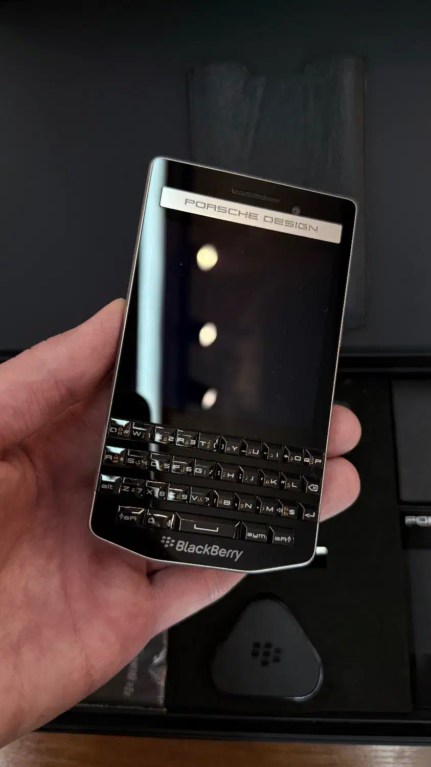 بلک بری P9983 Blackberry Fiber Carbon|موبایل|تهران, شیخ هادی|دیوار