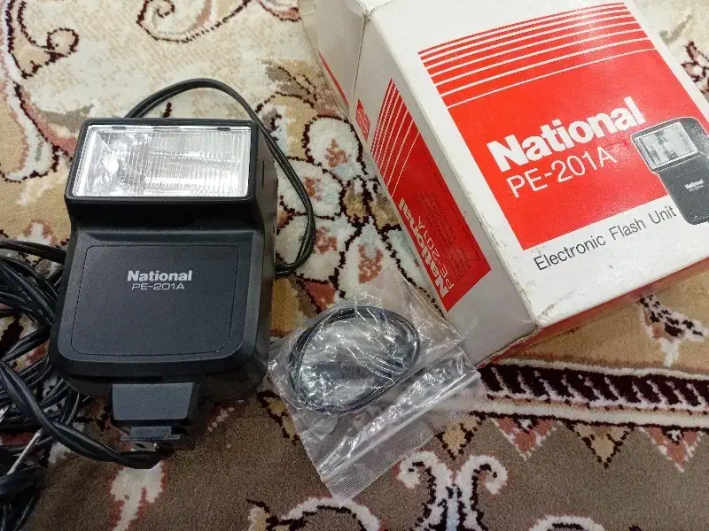 فلاش|دوربین عکاسی و فیلمبرداری|نسیمشهر, |دیوار